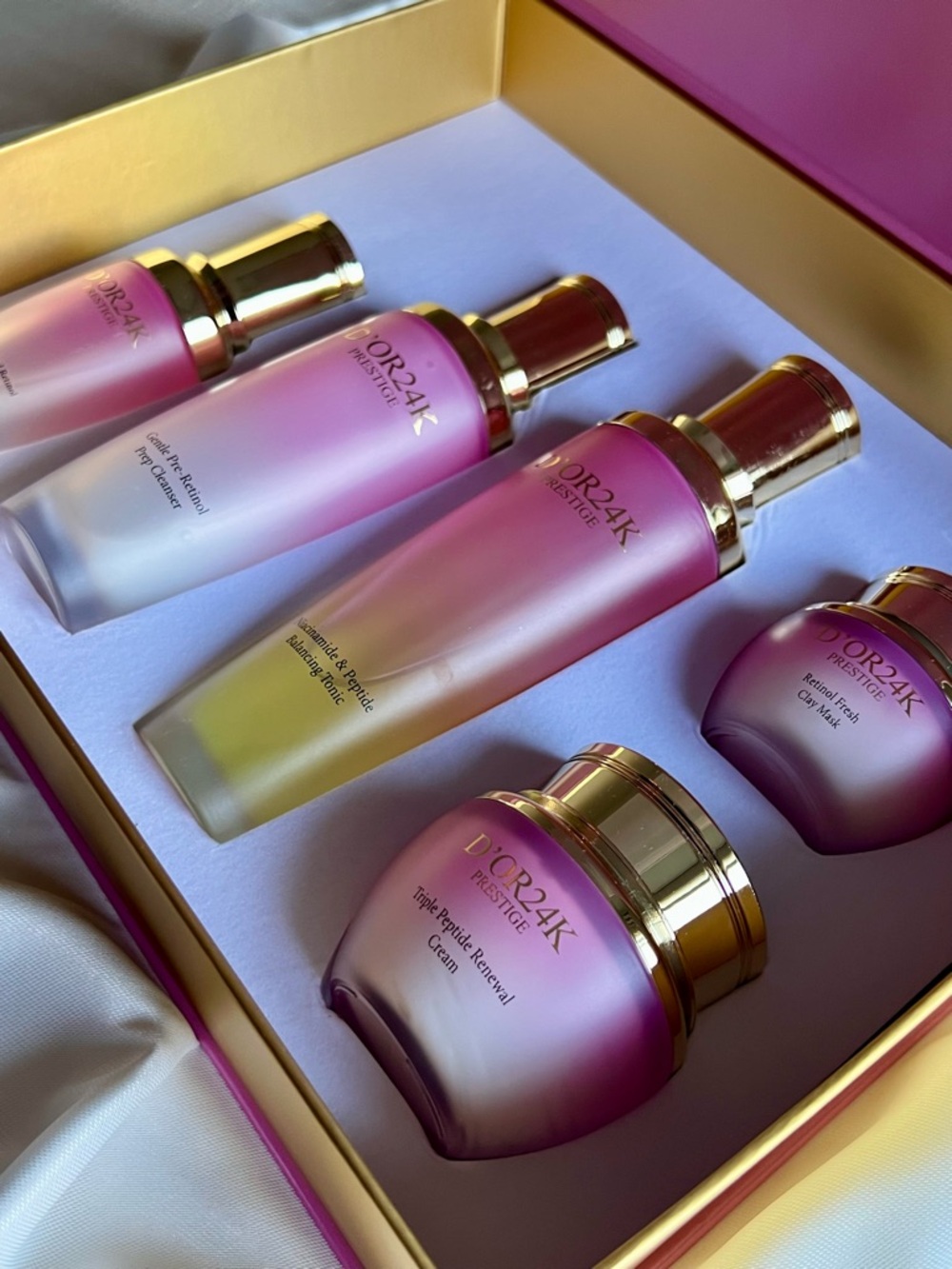 D’OR24K PRESTIGE
THE AGE-REVERSE RETINOL COLLECTION